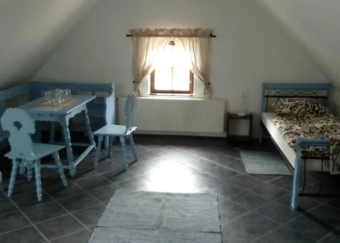 Krumlovske Domky Πανσιόν 3*